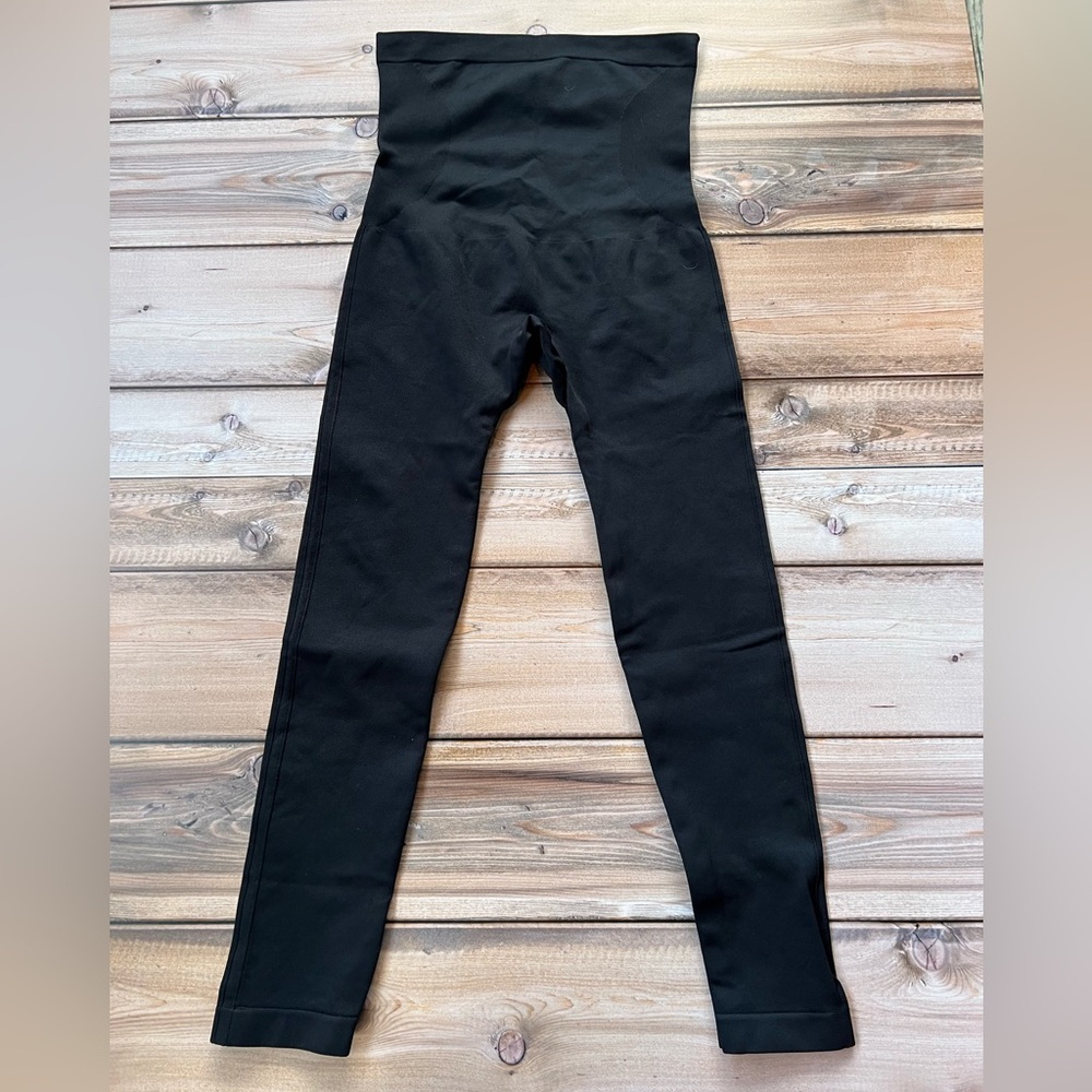 Shapermint Women’s Black High-Waisted Leggings